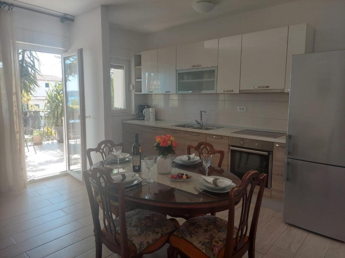 Apartments Zulim Trogir Exterior photo