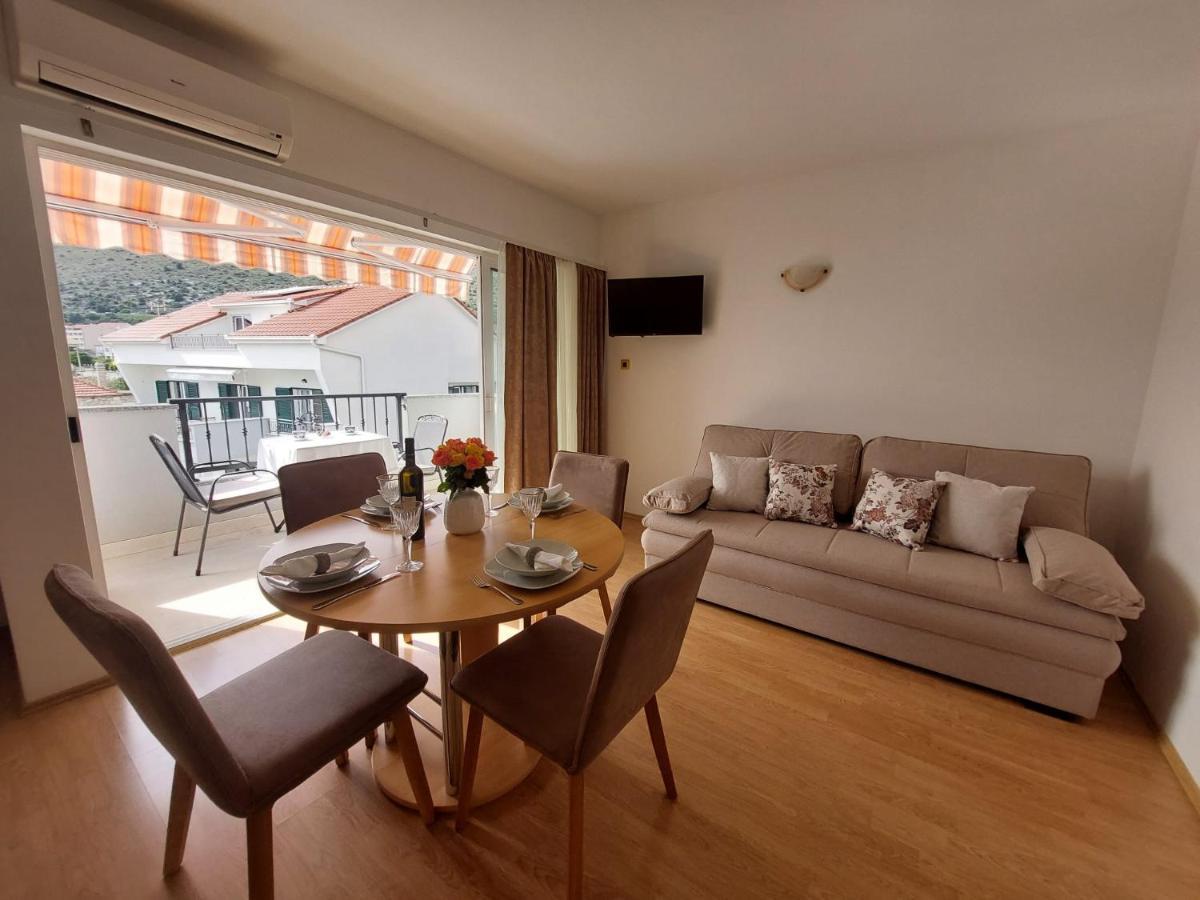 Apartments Zulim Trogir Exterior photo