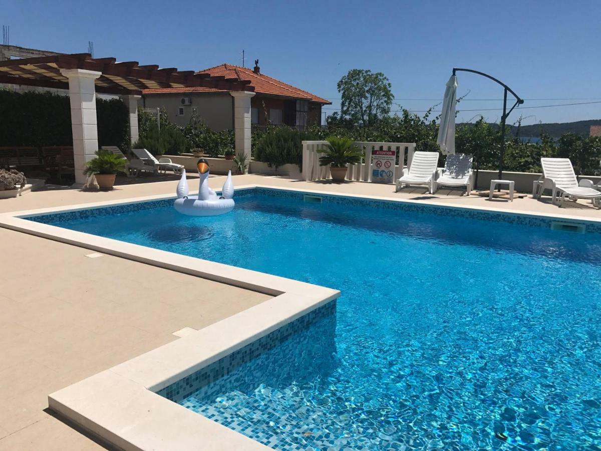 Apartments Zulim Trogir Exterior photo